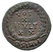 Római Birodalom / Sirmium / II. Julianus 361-363. AE3 Cu (2,2g) T:2,2-
Roman Empire / Sirmium / Jul...