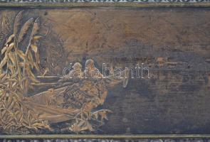 cca 1900 Réz irattartó, gravírozott madaras-lepkés jelenetekkel, előlap pótolt / Copper table docume...