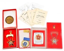 ~1970-1980. "Kiváló Dolgozó" zománcozott kitüntetés miniatűrrel eredeti tokban + "Kiváló Ifjú Szakember" zománcozott fém kitüntetés miniatűrrel tokban + "Szocialista Brigád" zománcozott fém plakett tokban +  "MÁV Szolgálati Emlékérem 40 év után" zománcozott fém jelvény szalagsávval eredeti tokban + 8db "Kiváló Dolgozó" és "Szolgálati Emlékérem" kitüntetéshez tartozó kitöltetlen igazolvány + Bognár György (1944-) 1996. "Magyar Vasút - 150 Éve Európában, Pest-Buda" Br emlékérem (42,5mm) T:2,2-