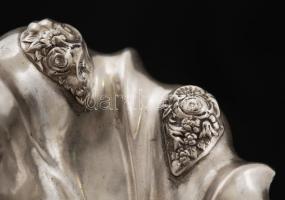 1847 Antik ezüst (Ag.) fűszertartó, jelzett, 9×6,5 cm, nettó 60,4 g