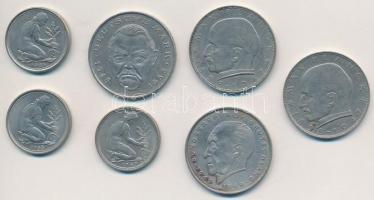 NSZK 1958-1989. 50pf (3xklf) + 2M (4xklf) T:2
FRG 1958-1989. 50 Pfennig (3xdiff) + 2 Mark (4xdiff) ...