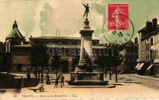 7 db VEGYES képeslap tétel, városképes és motívum lapok, nagyrészt megíratlan, sok képpel művészeti ...