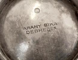 Berndorf alpakka csésze (3 db) " Arany Bika Debrecen" felirattal, horpadt, 0,3 dl, 10×7 cm