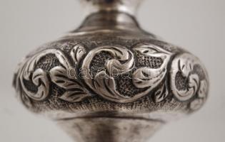 Ezüst (Ag.) antik gyertyatartó, vésett, trébelt díszítéssel, apró horpadással, talapzat átfúrva, jel...