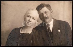 cca 1910 Ady Endre szüleit ábrázoló fotólap / Photo of Endre Ady's parents