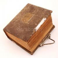 cca 1880  Kapcsos, aranyozott szélű régi fotóalbum kb 40 db vizitkártyával. 14x11x7 cm