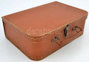 Kisméretű vulkánfiber utazó bőrönd jó állapotban 25x16 cm