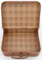 Kisméretű vulkánfiber utazó bőrönd jó állapotban 25x16 cm