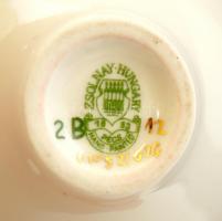 Zsolnay porcelán virágmintás kis váza, kézzel festett, jelzett, hibátlan, m: 8 cm