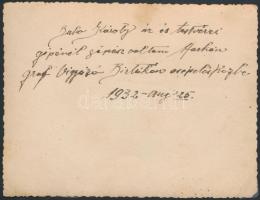 1932 Harka, Cséplés a Vigyázó grófi család birtokán, hátoldalon feliratozott fotó, 9x11 cm