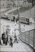 cca 1970-1980 Budapest, Moszkva tér, Villamosok és a mára már lebontott lépcső, utólagos nagyítás, 15x10 cm