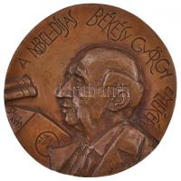 1999. "A Nobel-díjas Békésy György emlékére" Br plakett. Szign.: SzGy (112mm) T:2