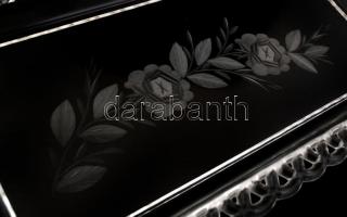 Metszett díszítésű üvegtál 19x33 cm