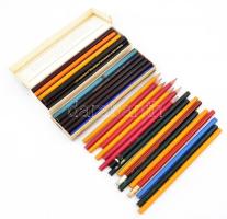 4 csomag régi ceruza, némelyik dobozzal / vintage pencils