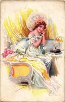 Ladies with telephones - 2 postcards, ERKAL No. 323/3. and No. 323/5., s: Usabal