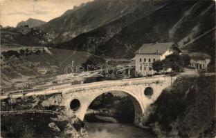 35 db RÉGI városképes és motívum képeslap, színes, érdekes anyag, a városképes lapok a történelmi Ma...