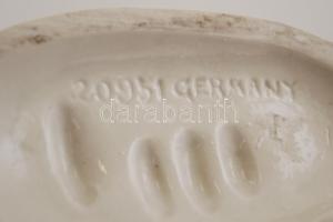 Német porcelán vadász figura. Jelzett. Hibátlan / German pocelain hunter figure. Flawless. 16 cm