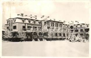 ~275 db VEGYES, színes és fekete-fehér képeslaptétel, nagyrészt régi, városképes lapok, nagy számban...