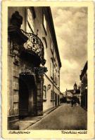 Székesfehérvár, Városháza részlet (Rb)