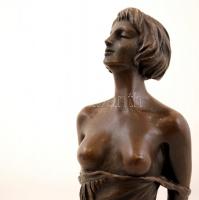 D'Arte Bronze Bruno Zach után: Domina. Bronz, alabástrom talapzaton, modern nagy szériában kész...