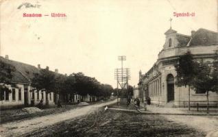 Komárom-Újváros, Komráno; Igmándi út, gyógyszertár / street, pharmacy (EB)