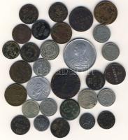 Kis hagyaték tétel 32db érem az 1700-as évektől, főleg magyar és osztrák + néhány olasz és német for...
