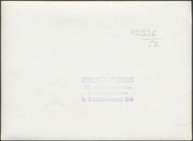 cca 1970 Óra-Ékszer üzlet és kirakata, márkás órákkal. Egy fotó pecséttel jelzett. Összesen 3 db. 18...