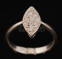 Ezüst(Ag) gyűrű apró kövekkel díszítve, jelzett, méret: 58, bruttó: 3,2 g