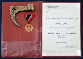 1973. "Bányász Szolgálati Érdemérem bronz fokozata" kitüntetés mellszalaggal, adományozói ...