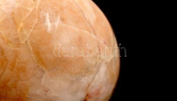 Héra József (1976- ): Szív. Rózsamárvány- kalcit, jelzett, 9×9 cm