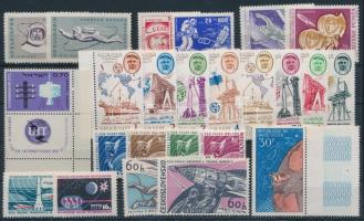 Space Exploration 24 diff stamps with sets, Űrkutatás motívum 24 klf bélyeg, közte sorok,  összefüggések