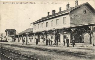 Beregszász, Berehove; MÁV pályaudvar, vasútállomás / railway station (EK)