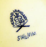 Herendi Viktória mintás süteményes tányér, kézzel festett, jelzett, kopás nyomokkal, d:16 cm