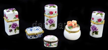 Több fajta porcelán ékszertartó, fém szerelékkel, matricásak, jelzés nélkül, hibátlanok, 2×3 cm-7×4 cm, összesen:6 db