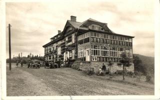 Uzsok, Sportszálló, automobil / Hotel Sport, automobile, 'Sport Szálloda - Magyar Lengyel Határ, Uzsok' So. Stpl. (vágott / cut)