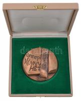 Várhelyi György (1942-) 1979. "Ünnepi Könyvhét 1929-1979" Br emlékplakett eredeti dísztokb...