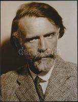 cca 1940 Kodály Zoltán (1882-1967) portréja, korabeli fénykép modern műtárgy másolata, 14,5x11 cm