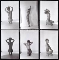 cca 1975 Tíz perc - tíz expozíció, 10 db korabeli, finoman erotikus felvétel modern nagyítása, 13x9 cm / 10 erotic photos, 13x9 cm