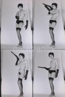 cca 1975 Szépasszony kezében könnyen elsül, 6 db korabeli, finoman erotikus felvétel modern nagyítása, 15x10 cm / 6 erotic photos, 15x10 cm