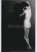 cca 1935 Korschelt Miklós (1900-1982) fotóművészeti alkotásainak modern műtárgy másolata, 2 db fényk...