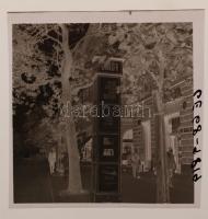 1968 Budapest, a Fővárosi Moziüzemi Vállalat hirdető oszlopai, táblái városszerte, 13 db korabeli, szabadon felhasználható negatív, 6x6 cm