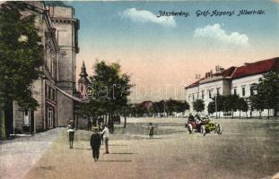 Jászberény, Gróf Apponyi Albert tér, automobil (EK)