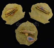 ~1970-1980. "250 ezer km" zománcozott fém jelvény balesetmentes közlekedésért (2x) + &quot...