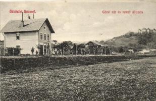 Gács, Halic; vár és vasútállomás, kiadja Weisz Sándor / castle and railway station