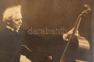 Popper Dávid (1843-1913) cseh gordonkaművész, zeneszerző fotója üvegezett keretben, 17x21cm /David P...