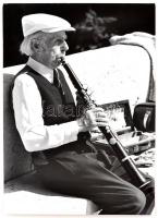 cca 1980 Budapest életképek, Balásy Pál 5 db feliratozott, nagy méretű, vintage fotója, 40x30 cm és ...