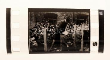 Különböző, régi negatívok: Szálasi, nyilas filmkockák, eskü,per, kivégzés, 6db, 2x3,5cm