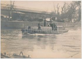 "Lili" motorcsónak, fotó, 8x12cm