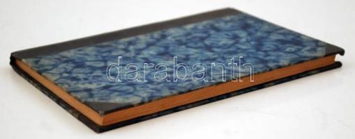 Daloljatok honvédek! Magyar katonanóták gyüjteménye. 104 katonadal. Sajtó alá rendezte és jegyzetekk...