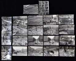 1968 Budapest, Baross téri aluljáró rendszer építése, 21 db fotó, 9x13 cm